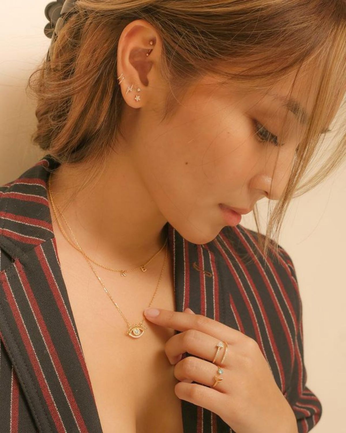 Bông Tai Kẹp Là Gì