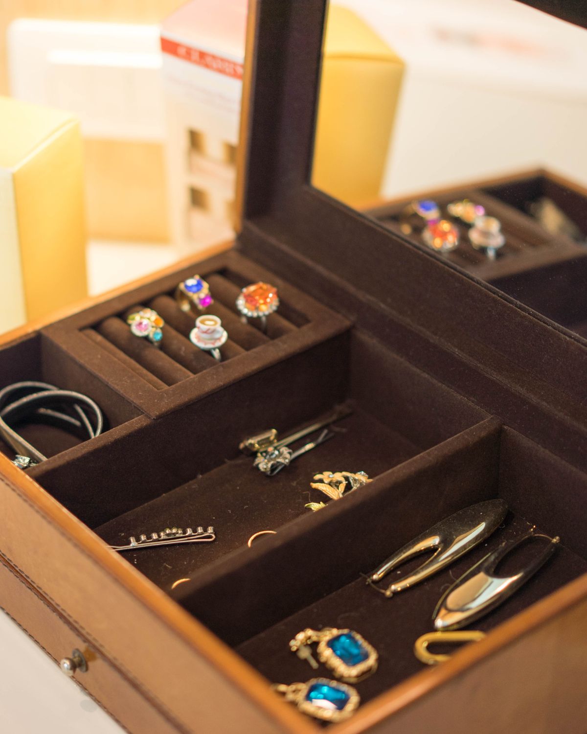 cách bảo quản khuyên tai