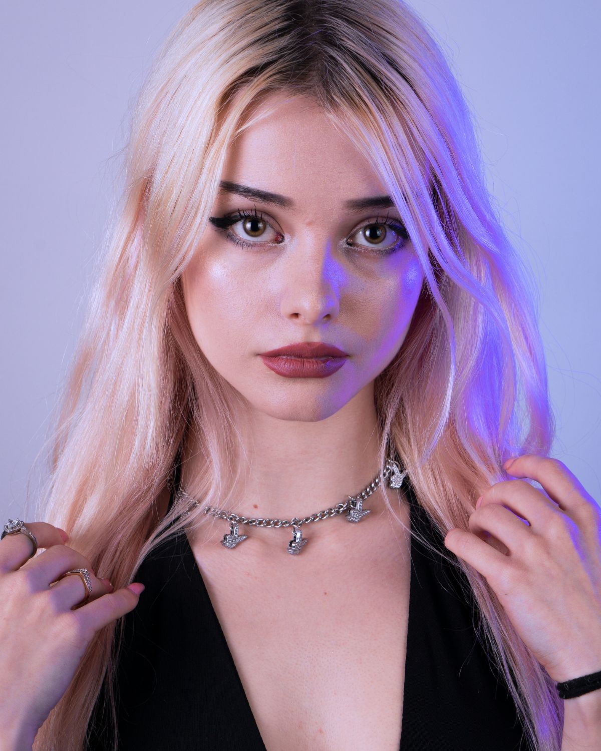 đeo dây chuyền bạc có tác dụng gì