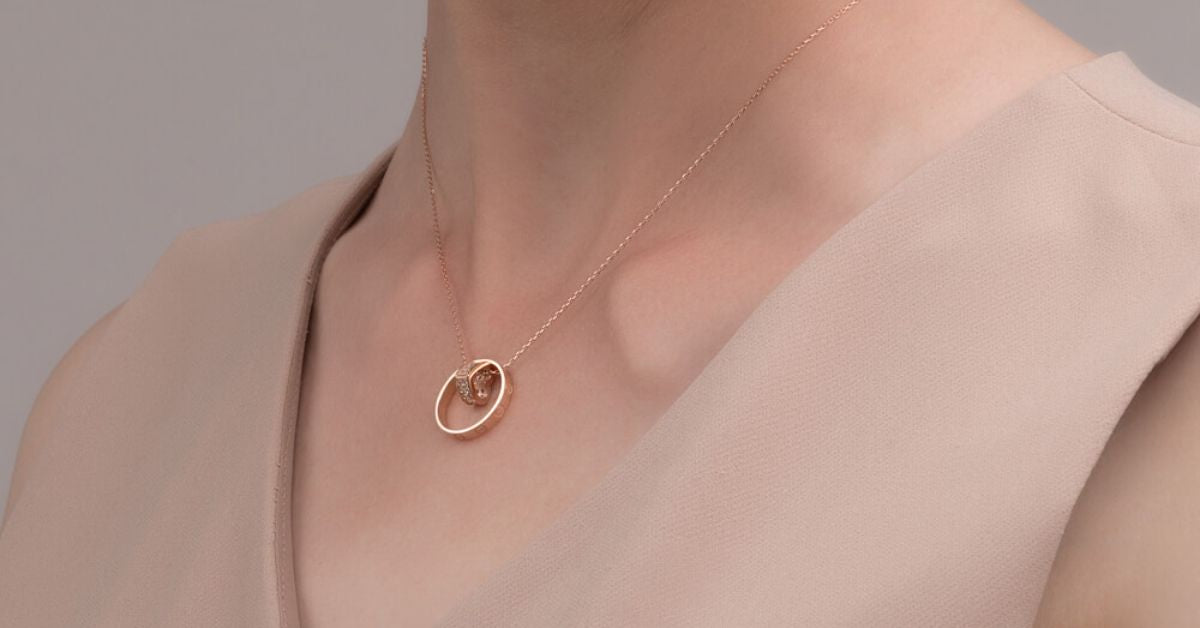 Top 5 Mẫu Dây Chuyền Vàng Tây Nữ Đẹp Nhất