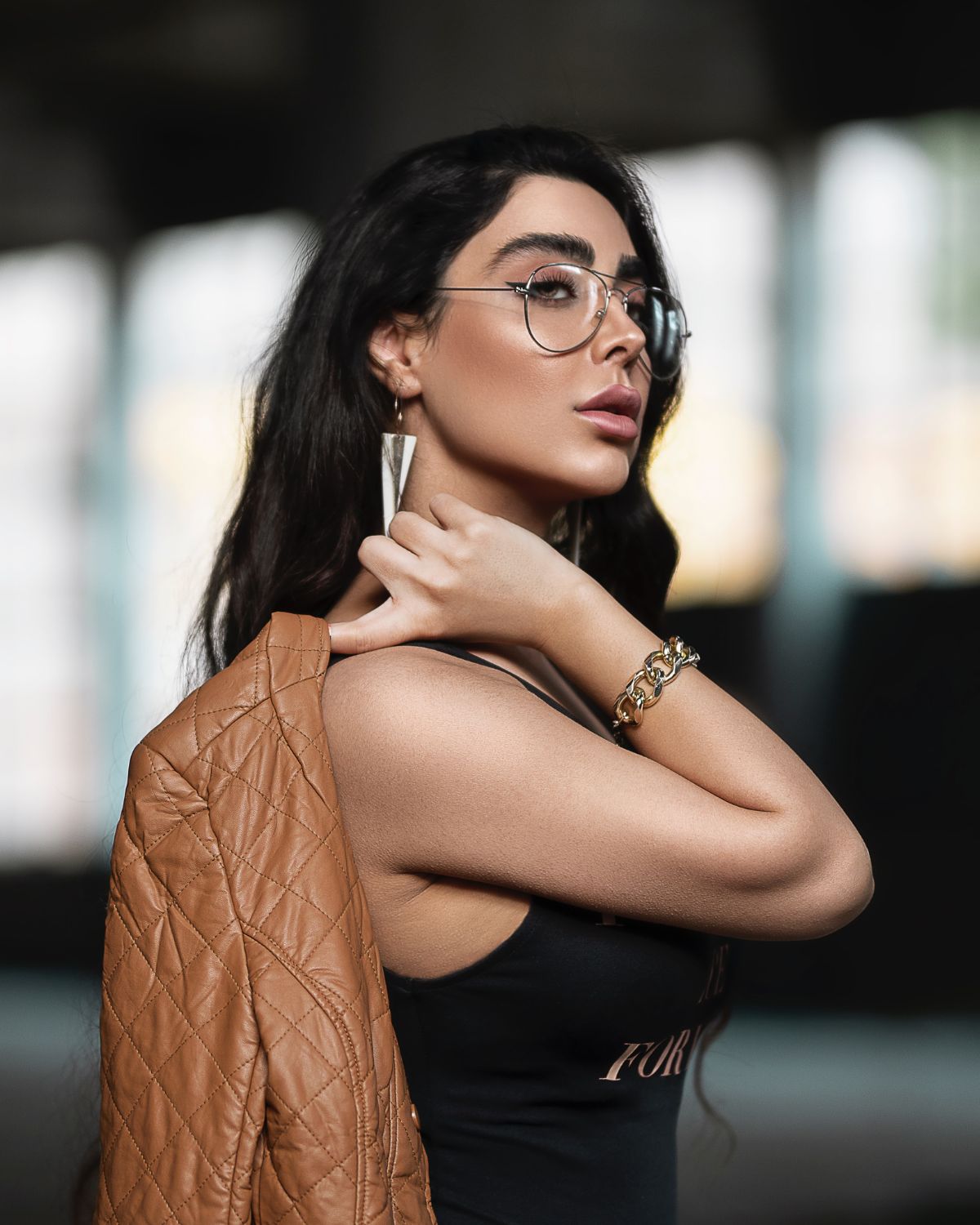 lỗ đeo bông tai bị sưng