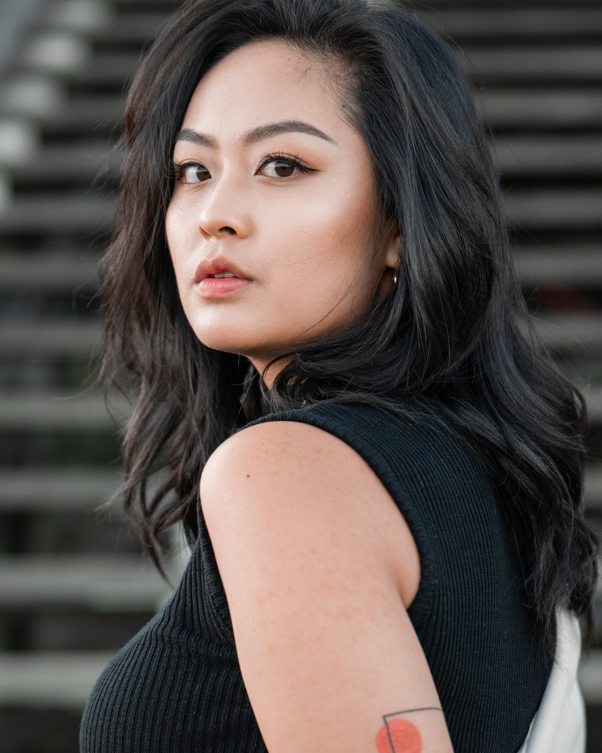 xỏ khuyên tai có nguy hiểm không