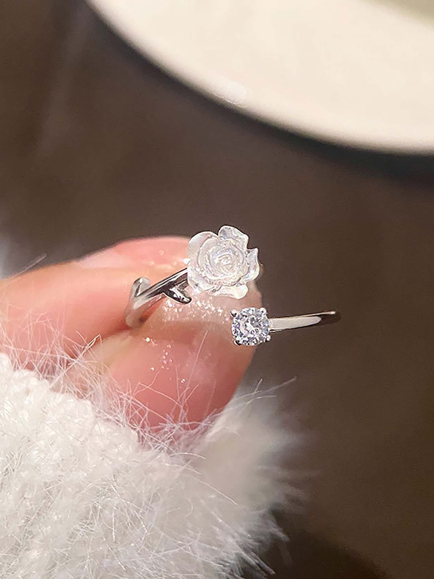 Nhẫn hoa hồng bạc mạ vàng 14k