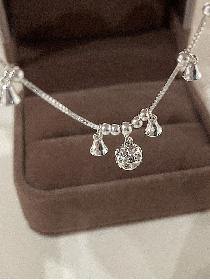 Lắc chân Artemis