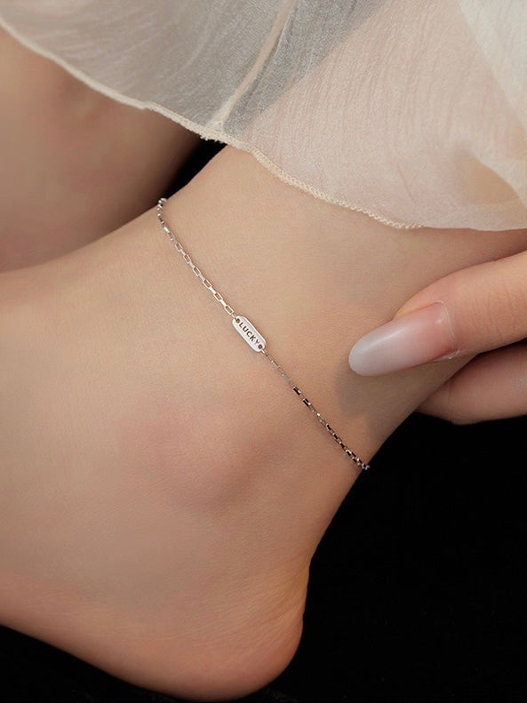 Lắc chân Delilah