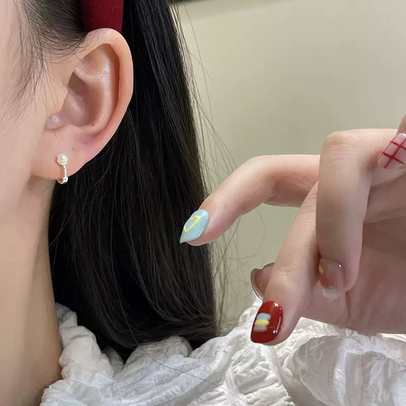 Bông tai Megan