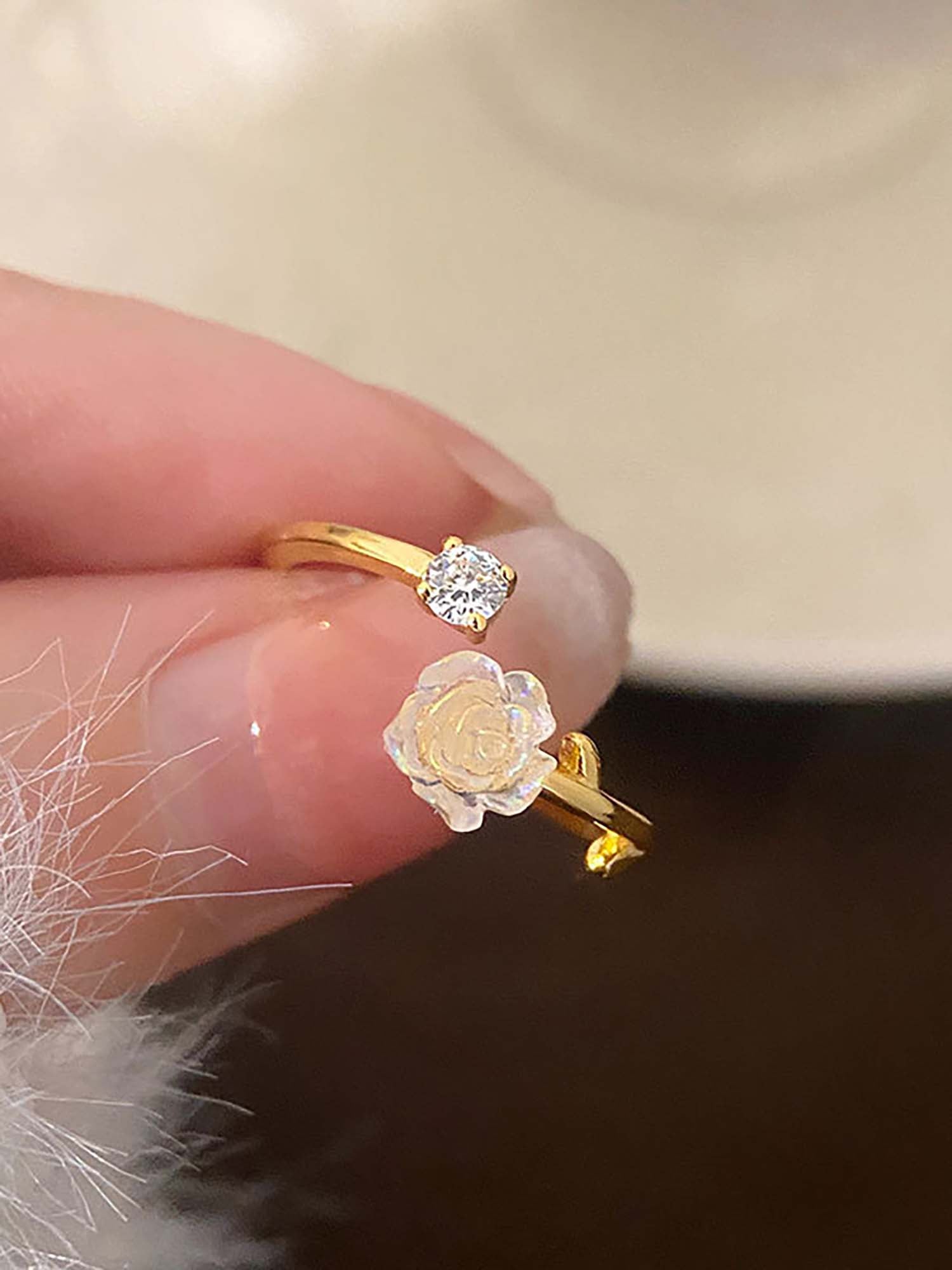 Nhẫn vàng 14k hoa hồng