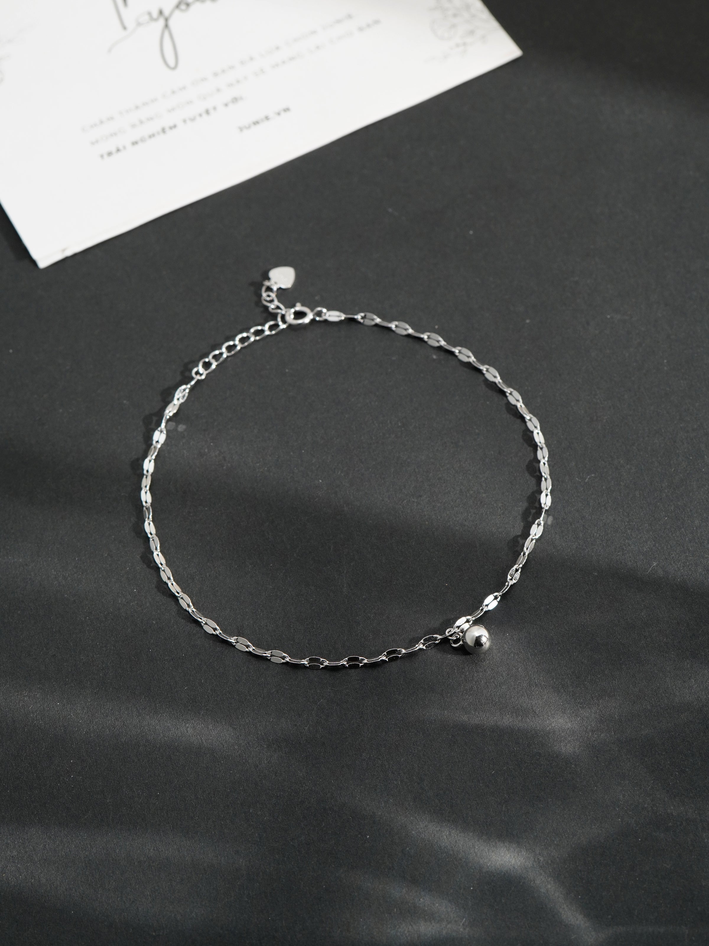 Lắc chân Trinity Bạc