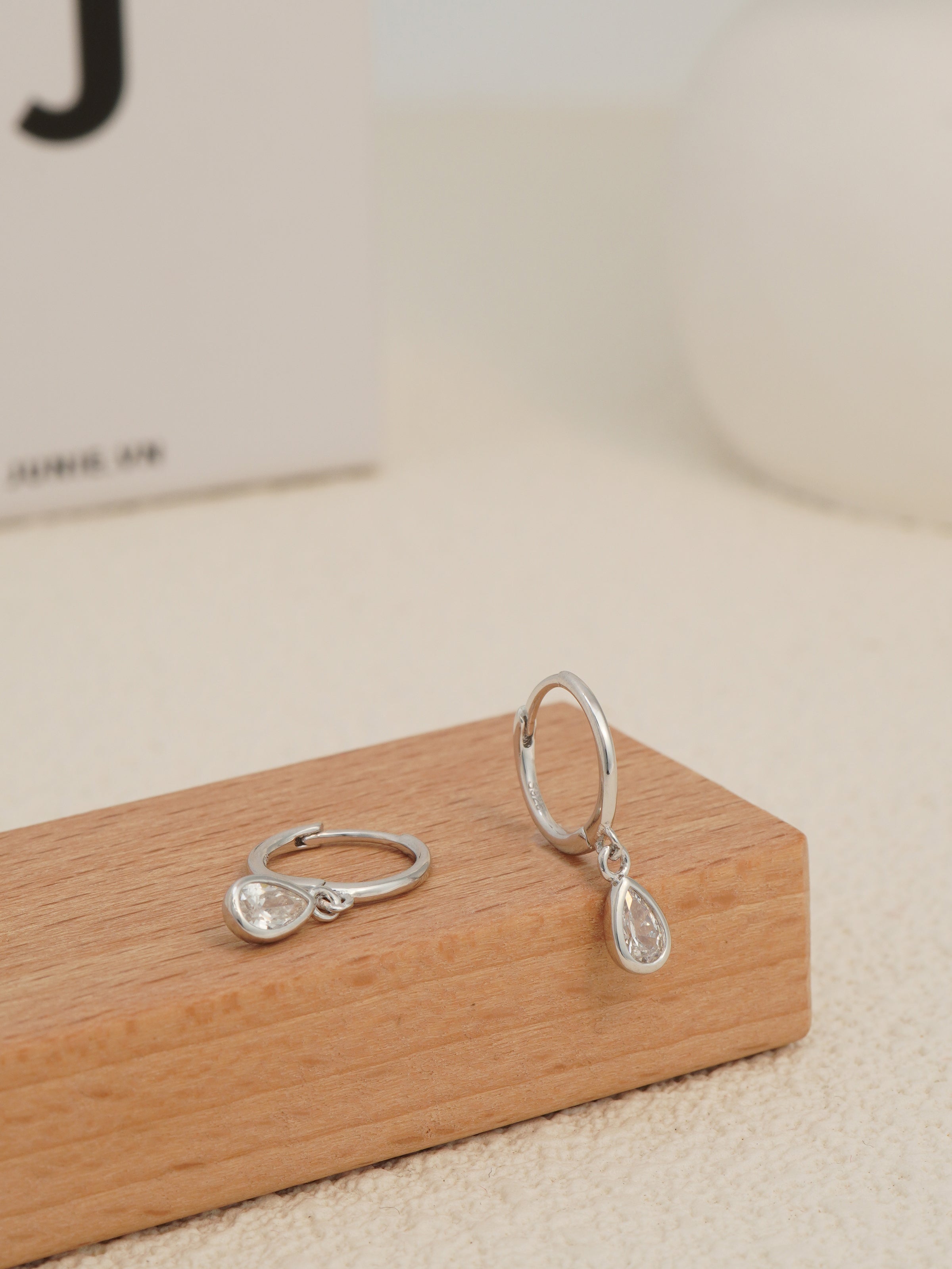 Bông tai Ashley Bạc