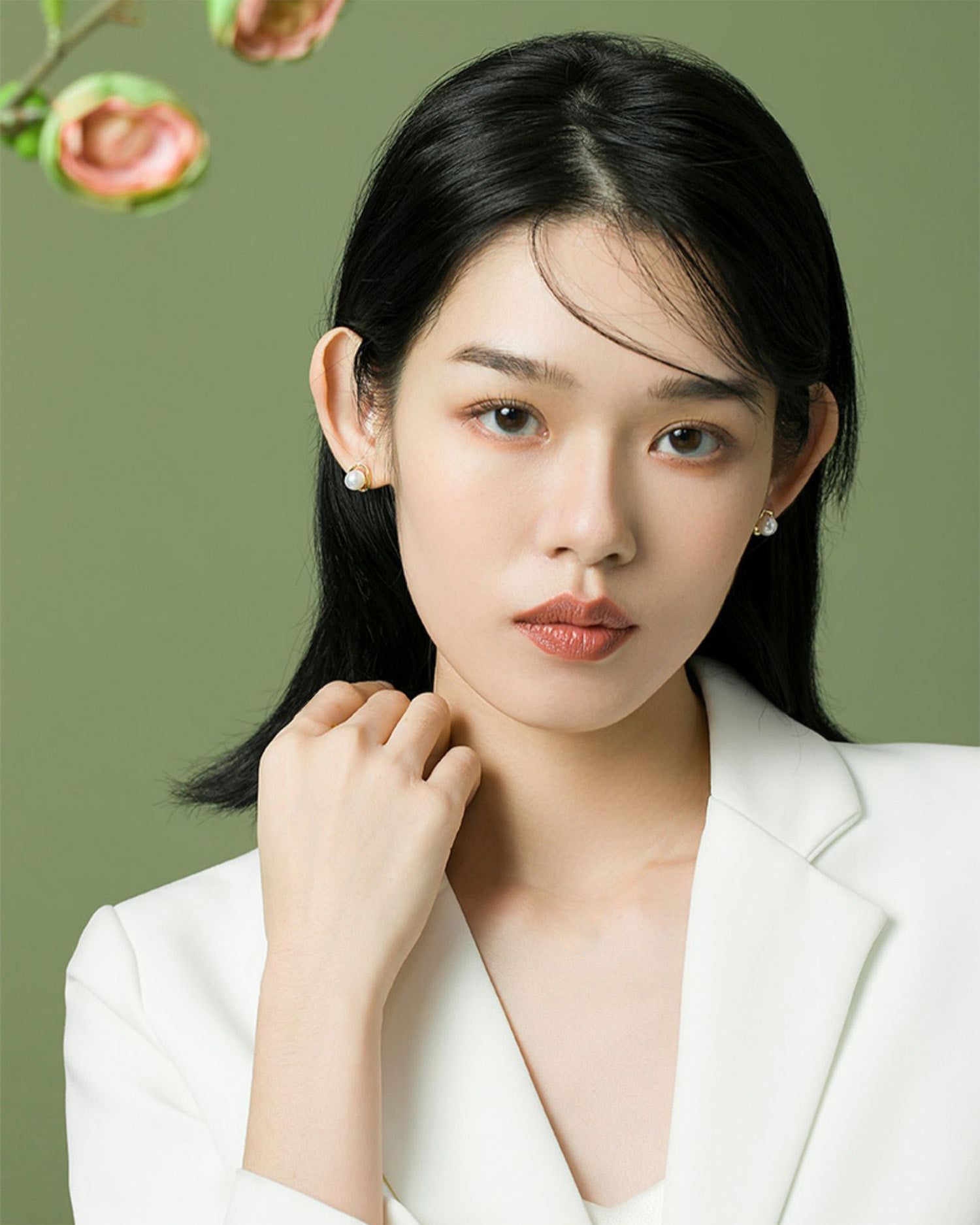 Bông tai Camellia
