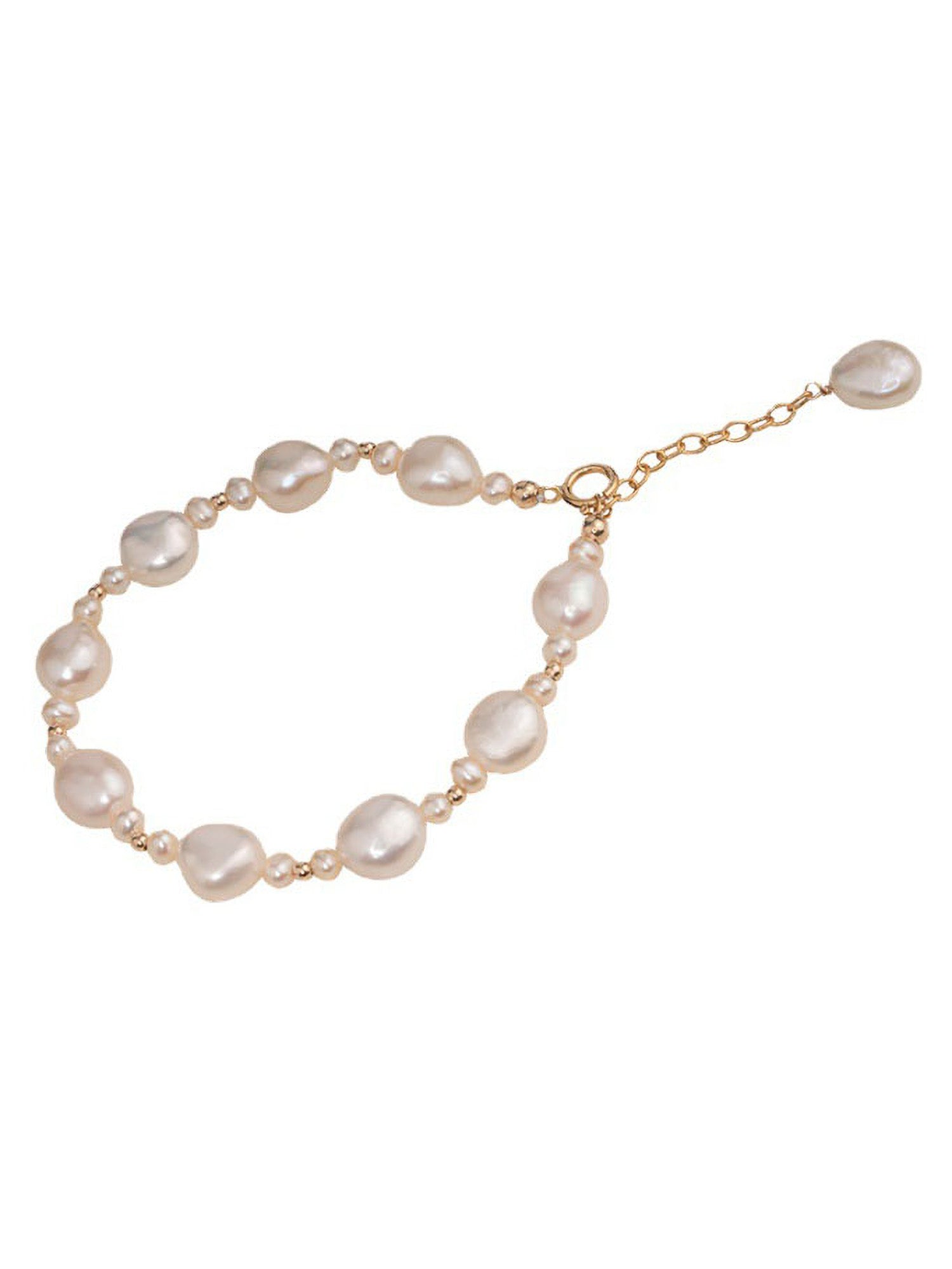 chi tiết cận cảnh của dây chuyền ngọc trai isabel