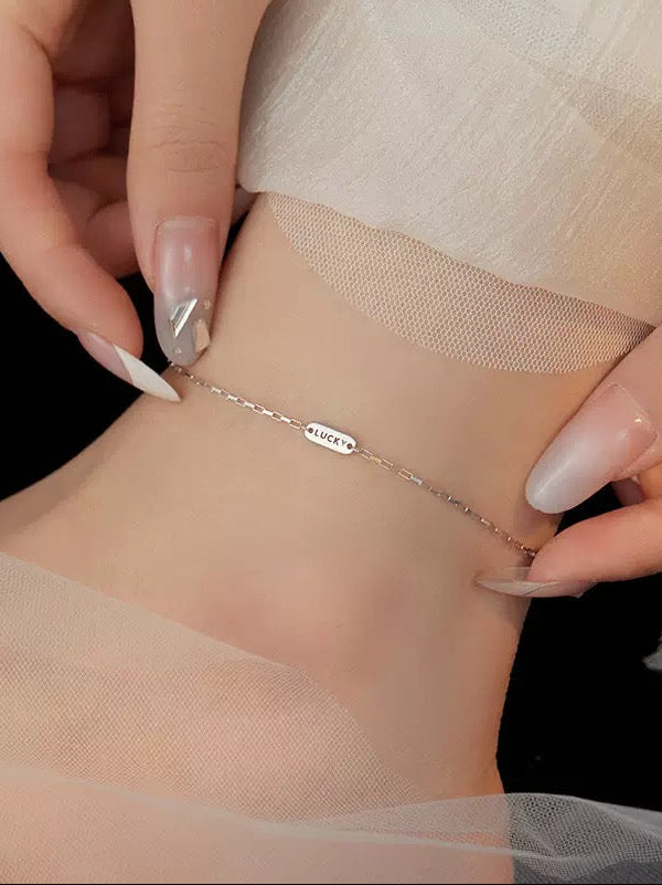Lắc chân Delilah