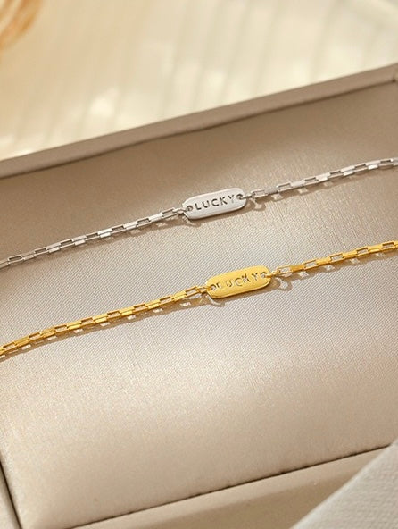 Lắc chân Delilah