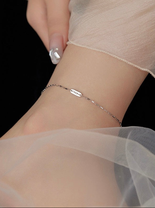 Lắc chân Delilah